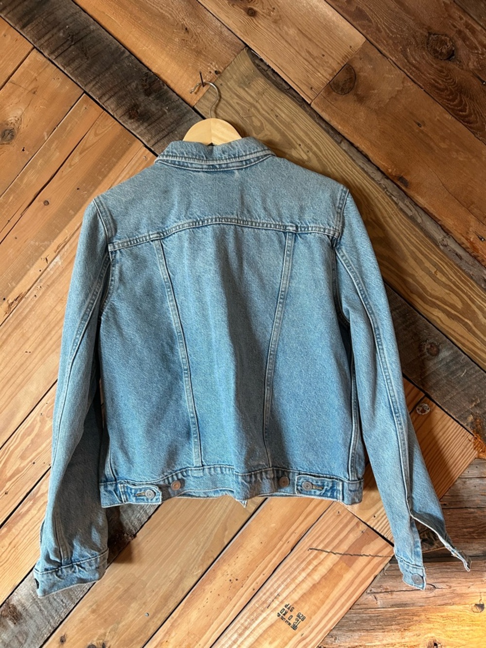 Levi’s Jean Jacket - Picture 2 of 3